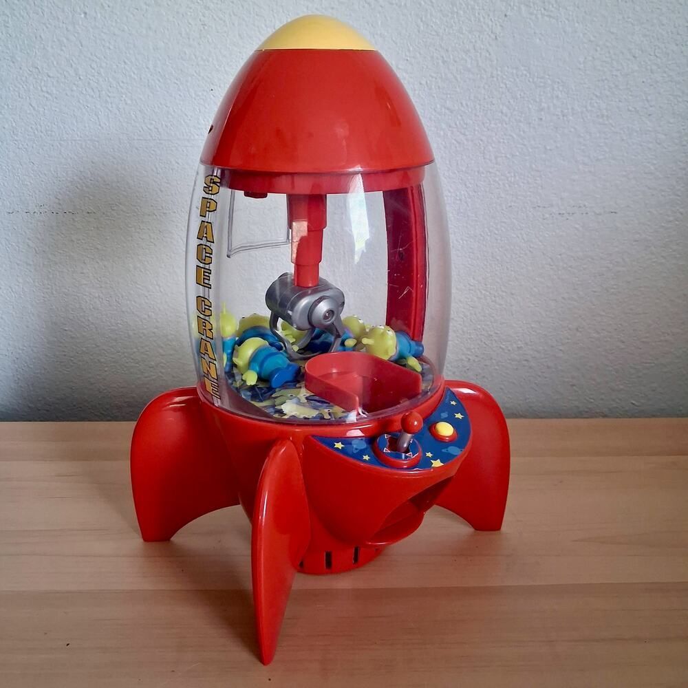Toy Story Space Crane Claw DISNEY PIXAR Aliens Pizza Planet Sound Lights WORKS